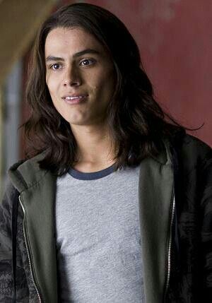 Embry Call Kiowa Gordon, Embry Call, Twilight Wolf Pack, Twilight Wolf, Twilight Saga New Moon, Native American Actors, Twilight Funny, Twilight Cast, Native American Men