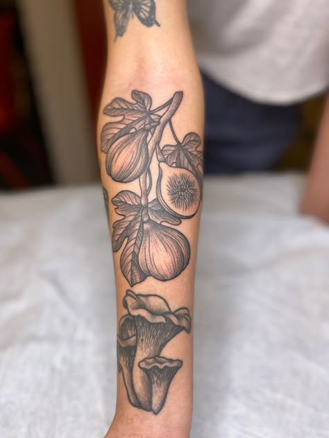 Fruit Tattoo Ideas Black And White, American Traditional Fig Tattoo, Fig Plant Tattoo, Fig Tattoo Sylvia Plath, Fig Branch Tattoo, Fig Leaf Tattoo, Veggie Tattoo, Woodsy Tattoos, Fig Tree Tattoo