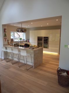 Such a cool idea Kitchen Open Concept, Kitchen Diner Ideas, Kitchen Extension Ideas, Kitchen Diner Extension, Kitchen Extensions, Open Plan Kitchen Diner, Open Plan Kitchen Living, Open Plan Kitchen Living Room, Open Plan Kitchen Dining