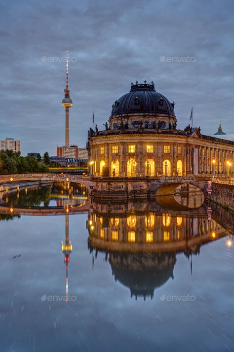 Berlin Museum Island, Museum Island Berlin, Berlin Museums, Travel Berlin, Cloudy Morning, Life Manifestation, Museum Island, Berlin Museum, Berlin Travel