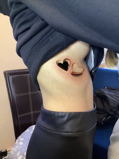 3d Heart Tattoo, Hip Hop Tattoo, Tattoo Mujer, Hop Tattoo, Cool Tattoo Ideas, Tattoo Practice, Classic Names, Faded Hair, Cool Tattoo