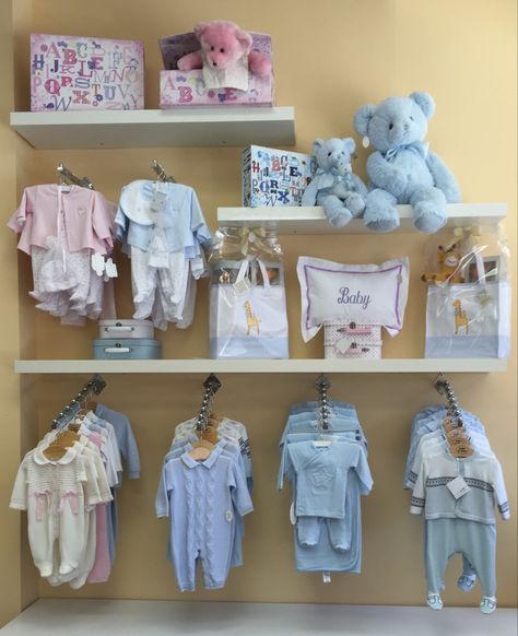 Kids Shop Name Ideas, Purse Display Ideas Retail, Baby Boutique Ideas, Baby Boutique Display, Baby Store Display, Kids Clothing Store Design, Clothing Store Displays, Clothing Store Design, Store Design Boutique