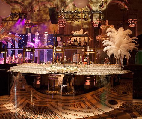 new york party, colin cowie, white, cipriani, great gatsby wedding || Colin Cowie Weddings Gatsby Centerpieces, Seafood Display, Harlem Nights Theme, Gatsby Decorations, Great Gatsby Prom, Great Gatsby Themed Wedding, Colin Cowie Wedding, Colin Cowie, Gatsby Wedding Theme