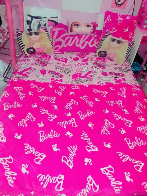 Sienna Bedroom, Pink Victoria Secret Bedding, Victoria Secret Bedding, Pink Bling Nails, Barbie Meme, Toy Market, Barbie Bedroom, Barbie Vibes, Barbie Room