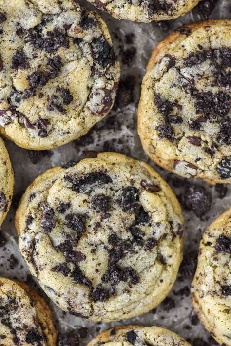 These bakery-style Oreo and chocolate chip cookies are soft, chewy, and loaded with Oreos, making them perfect for Oreo lovers. #oreochocolatechipcookies #cookies #oreocookies | chiselandfork.com Oreo Chocolate Chip Cookies Recipe, Oreo Chocolate Chip Cookies, Oreo Stuffed Chocolate Chip Cookies, Oreo Chocolate, Cookie Scoop, Oreo Cookies, Sweet Cakes, Cookies Recipes Chocolate Chip, Vegetarian Chocolate