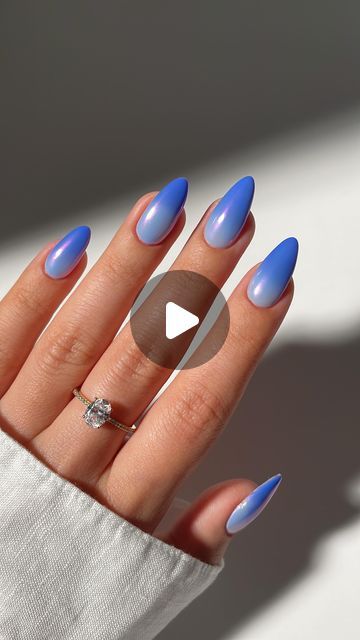 571K views · 21K likes | 𝗦𝗶𝗺𝘂 | 𝗡𝗮𝗶𝗹 𝗜𝗻𝘀𝗽𝗼♡ on Instagram: "Thermal nail polish magic🪄💙🩵

It seems like the best way to get ombre nails without actually dealing with the gradient making process🥹 

I couldn’t stop staring at my nails and it’s just so much fun as every time you go out into the cold it becomes darker blue or when you hold a cup of warm drink it goes light blue and ombre in between hehe🥰

All products linked in my amazon sf in my bio✨(*affiliate)
Ring from @nadrijewelry ✨ (*gifted)

____
#nailart #thermalnails #nailhacks #nailinspiration #bluenails #chromenails #glazednails #ombrenails" Ink Blue Nails, Blue Ombre Nail Designs, Ombre Nails Blue, Ombre Blue Nails, Fun Blue Nails, Nail Polish Magic, Blue Ombre Nails, Thermal Nail Polish, Thermal Nails