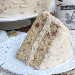 Butter Pecan Cake Frosting, Divas Can Cook, Butter Pecan Cake, Candy Yams, Cake Mug, Postre Keto, Cake Frosting Recipe, Creamy Cucumbers, Pecan Cake