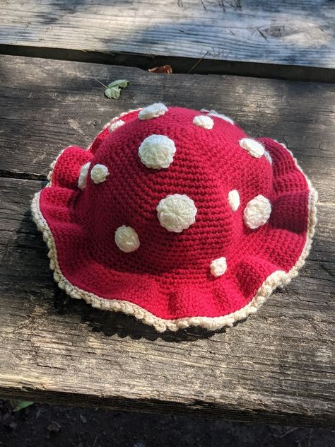 Toadstool Costume, Crochet Mushroom Hat, Crotchet Hat, Mushroom Bucket Hat, Bucket Hat Crochet Pattern, Crochet Lanyard, Bucket Hat Crochet, Bucket Hat Pattern, Hat Patterns Free