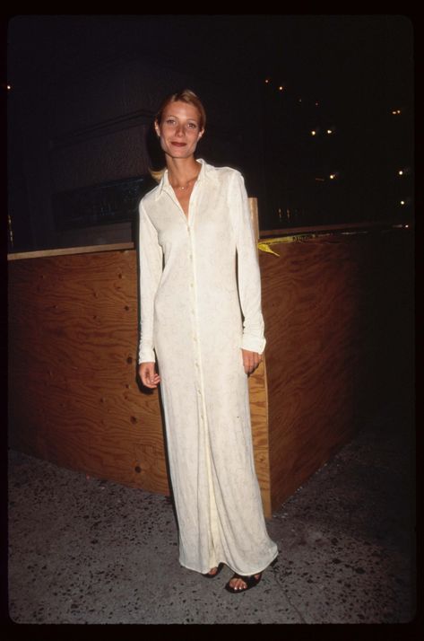 The 10 Best '90s Outfits From Gwyneth Paltrow | Who What Wear Gwyneth Paltrow 90s Style, 90s Gwyneth Paltrow Style, 90s Gwyneth Paltrow, Gwenthy Paltrow 90s Style, Gwenthy Paltrow 90s, Gwyneth Paltrow Style 90s, Gwenthy Paltrow Style, Maxi Shirt Dress Outfit, Maxi Shirt Outfit