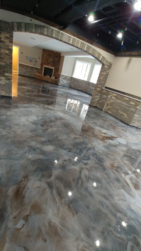 Barnodium Interior, Apoxy House Floor Diy, Apoxy House Floor Ideas, Epoxy Basement Floor Ideas, Resin Floor Ideas, Barndominium Epoxy Floor, Resin Floor, Rustic Epoxy Floor, Green Epoxy Floor