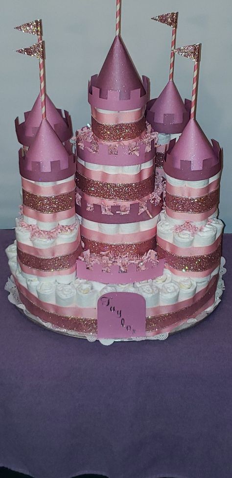 Princess Diaper Cake Castle Cake Diy, Disney Diaper Cake, Dipper Cakes, Diaper Cake Castle, Princess Diaper Cakes, Diy Diaper Cake, Diaper Gifts, Nappy Cake