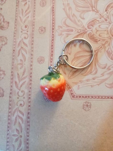 Cute Keychain For Backpacks, Strawberry Clay Keychain, Cute Backpack Keychains, Backpack Accessories Keychain, Cute Keychains For Backpacks, Diy Pins For Backpack, Cute Clay Keychains, Cute Keychain Aesthetic, Strawberry Items