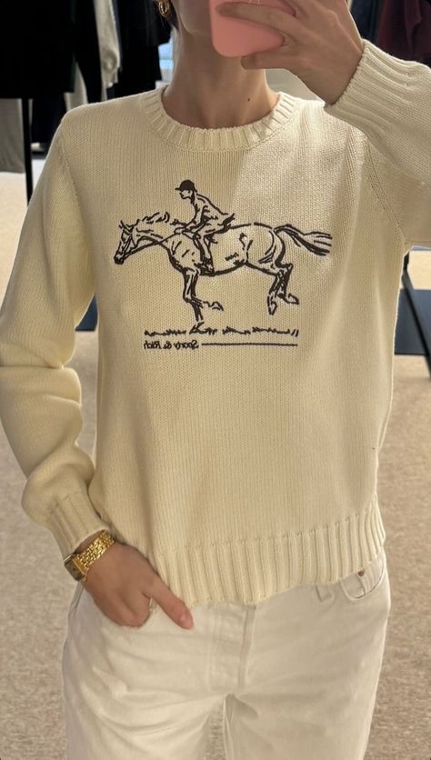 Horse Sweater, Look Adidas, Estilo Indie, Looks Country, Skandinavian Fashion, Corporate Outfits, Stockholm Fashion, Sporty And Rich, 가을 패션