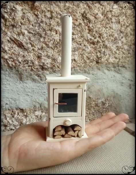 Miniature Wood Stove Diy, 1/6 Dollhouse, Dollhouse 1:12, Dolls House Furniture Diy, Miniature Oven, Diy Dollhouse Miniatures, Miniature Stove, Cabin Dollhouse, Mini Fireplace