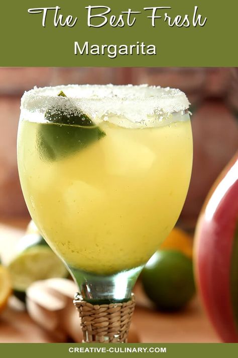 Fresh Margarita Recipe, Homemade Margarita Recipe, Holiday Sangria Recipes, Long Island Iced Tea Recipe, Fresh Margarita, Classic Margarita Recipe, Homemade Margaritas, Alcoholic Punch Recipes, Perfect Margarita