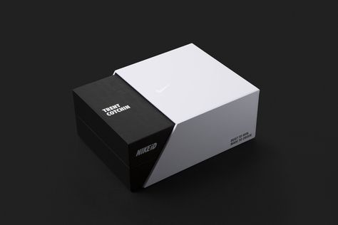 Marilyn & Sons created a personalised premium shoe box for Australia & New Zealand's top athletes to celebrate the local launch of NikeID. We created 21 bespoke boxes - each individualised to its recipient. Each box was housed in a white, protective sleeve, while the box itself was Perfumes Packaging, Modular Type, Shoe Box Design, Dieline Packaging, Beautiful Packaging Design, Document Design, Bespoke Boxes, Luxury Packaging Design, Seed Kit