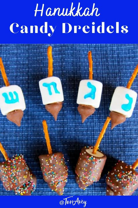 Hannukah Party, Hannukah Recipes, Hanukkah Desserts, Holiday Food Crafts, Jewish Crafts, Hanukkah Crafts, Hanukkah Food, Chanukah Party, How To Celebrate Hanukkah