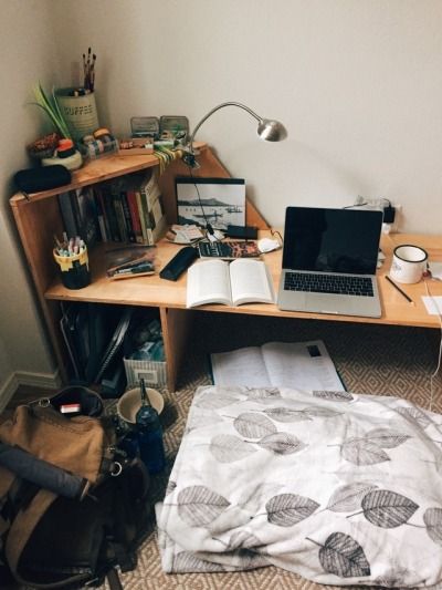 No Desk Study Space, Study On The Floor, Japanese Study Table, Floor Desk Aesthetic, Low Study Table, Tiny Laptop Desk, Wooden Floor Desk, Japanese Floor Desk, Japanese Desk Aesthetic