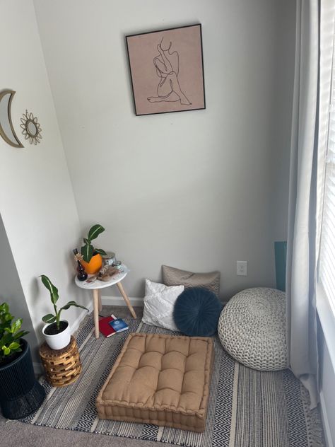 Finally made use of this great corner space in my master bedroom & it’s officially my happy place Meditation Corner In Bedroom, Corner In Bedroom, Nook Bedroom, Meditation Nook, Zen Corner, Zen Den, Meditation Corner, Corner Space, My Happy Place