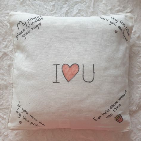 Romantic gift for your boyfriend or girlfriend, so he/she can hug this pillow in bed when he/she misses you Pillow For Boyfriend, Girlfriend Pillow, Husband Pillow, Boyfriend Pillow, Gift For Your Boyfriend, Pillow Cases Diy, Gift Inspo, Dorm Ideas, Pillow Quotes