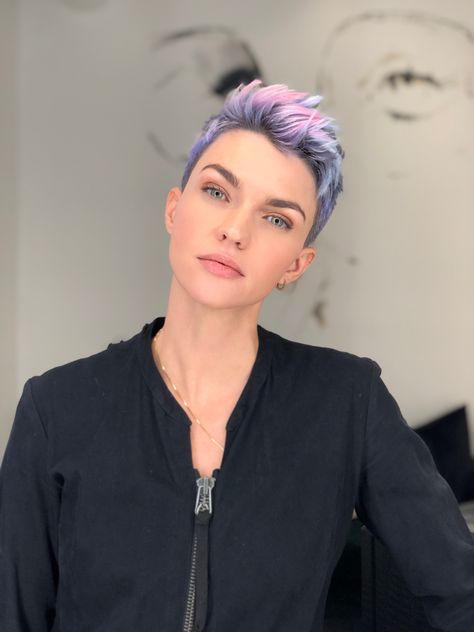 Riawna Capri Creates Unicorn Hair on Ruby Rose - Color - Modern Salon Ruby Rose Hair, Undone Hair, Lilac Hair, Hair Color Pastel, Rose Hair, Pastel Hair, Short Hair Styles Pixie, Ruby Rose, Fall 2023