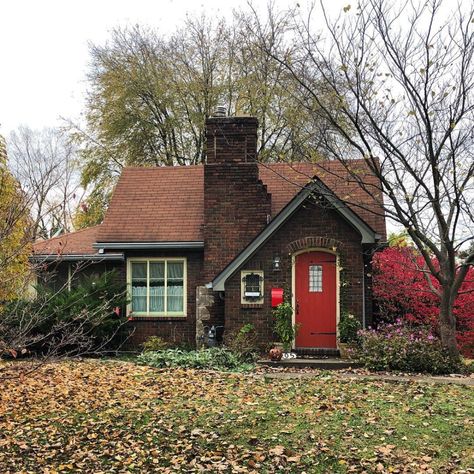 Red Door Cottage Brick Cottage, Building Inspiration, Brick Exterior House, 카드 디자인, Style Cottage, Baba Yaga, Dream Cottage, Tree Houses, Cute House