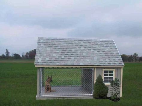 Luv this doghouse! Heated Dog Kennel, Outdoor Kennel, Dog Kennel And Run, Outdoor Dog Runs, Dog Kennel Designs, Dog Run, Puppy Obedience Training, Positive Dog Training, Easiest Dogs To Train