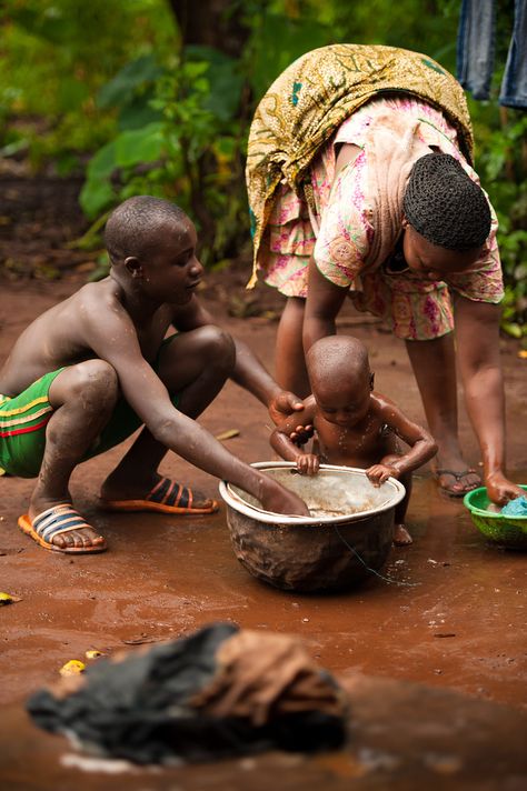 Cardboard Piano, African Life, African Children, Younger Brother, African People, Out Of Africa, Working Mother, African Culture, People Of The World