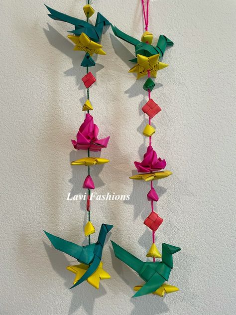 Diy Parrot Decoration, How To Make Parrot With Leaves, Wall Decoration For Ganpati Festival, Bird Wall Hanging Craft, Hanging Parrot Decoration, 3d Printed Fabric, Ganpati Decoration Theme, Wall Hanging Diy, Backdrop Decorations