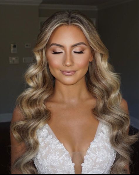 Wedding Makeup Brown Eyes Blonde Hair, Bride Makeup For Blondes, Glowing Bridal Makeup, Wedding Makeup For Brown Eyes Blonde, Makeup Ideas Natural Glam, Wedding Makeup Small Eyes, Wedding Makeup For Small Eyes, Western Wedding Makeup, Soft Bridal Glam Makeup