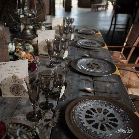 Steampunk Table Decorations, Steampunk Centerpiece, Steampunk Party Ideas, Steampunk Party Decorations, Steam Punk Party, Steampunk Wedding Decorations, Steampunk Wedding Themes, Car Themed Wedding, Steam Punk Wedding