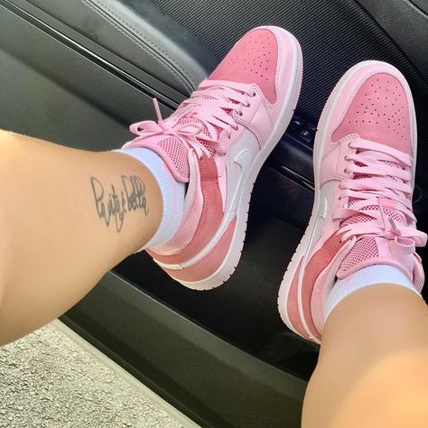 Pink Jordan 1 Outfit Women, Pink Jordans Outfit, Digital Pink Jordans, Jordan 1 Digital Pink, Jordan 1 Mid Digital Pink, Air Jordan 1 Mid Digital Pink, Pink Sneakers Outfit, Jordan 1 Mid Pink, Pink Basketball Shoes