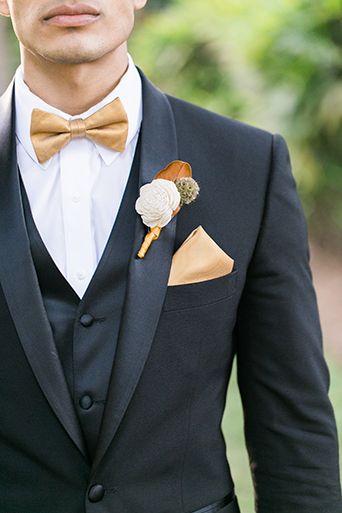 Black Gold Wedding Theme, Black Tux Wedding, Gold Bowtie, Glam Inspiration, Groom And Groomsmen Suits, Wedding Entourage, Gold Bow Tie, Gold Suit, Black Gold Wedding