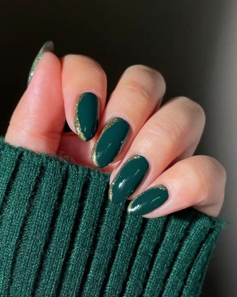 Get inspired with these trendy nail designs for St. Patrick’s Day! #StPatricksDayNails #NailArt #GoodLuckCharms #FashionInspo Dark Green Nail Ideas, Dark Green Nail, Green Mani, Green Nail Ideas, Ombre Chrome Nails, Gold Accent Nail, Chic Nail Designs, St Patricks Day Nails, Dark Green Nails