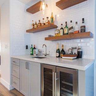 Wet Bar With Sink And Mini Fridge, Built In Bar Shelves, Small Wet Bar Design Ideas, Game Basement, Small Wet Bar Ideas, Bar With Floating Shelves, Small Wet Bar, Bar Backsplash, Basement Wet Bar