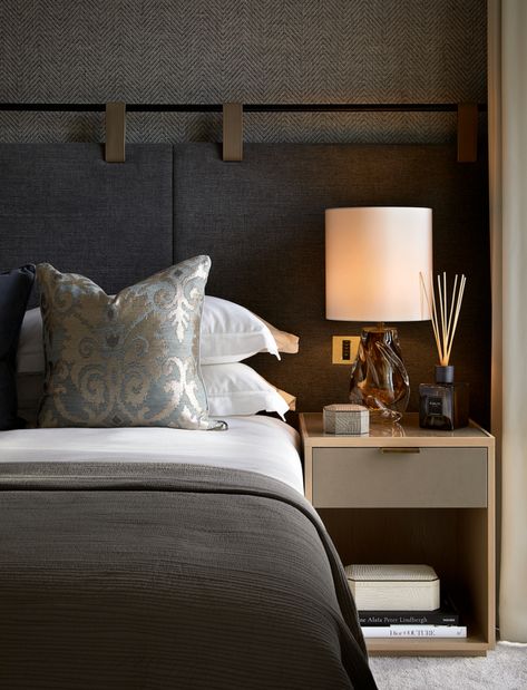 Dumont Penthouse - Laura Hammett Laura Hammett Interiors, Bedroom Bed Headboard, Classic Contemporary Interior Design, Laura Hammett, Palace Of Westminster, Luxury Home Accessories, London Skyline, South Bank, Dark Interiors