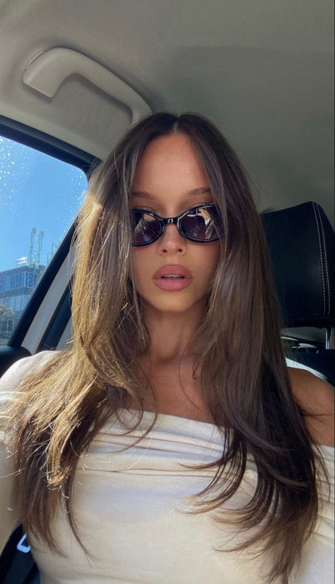 Baby Lights Brown Hair, Isabella Mathers, Light Brown Hair Color, Pretty Sunglasses, Baby Blonde, Isabelle Mathers, Rambut Brunette, Dinner Fits, Korean Hair Color