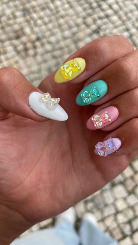 Gummy Bear Nail Art, 3d Bear Nails, Descendants Nails, Gummy Nails, Nails Gummy Bear, Gummy Bear Nails, Uñas Aesthetic, 3d Nail Designs, Star Nail