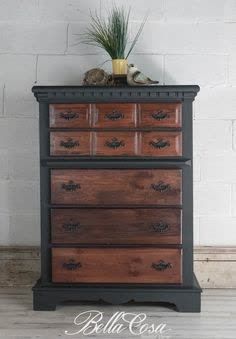 Wood Dressers Makeover, Restored Furniture, Rustic Dresser, Black Dresser, Diy Dresser Makeover, Refinishing Furniture Diy, Furniture Flipping, Mahogany Stain, Diy Dresser