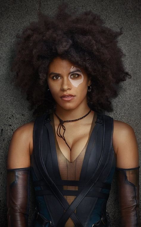 Deadpool 2 Movie, Domino Marvel, Zazie Beetz, Deadpool 2, Foto Top, Marvel Heroes, Marvel Movies, Comic Character, Marvel Cinematic Universe