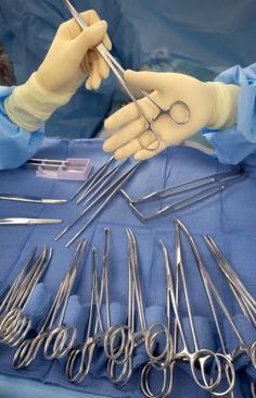 Surgical Technologist Student, Surg Tech, Doctor Quotes Medical, Surgical Technician, Operating Room Nurse, Surgical Technologist, Surgeon Doctor, Nurse Aesthetic, Surgical Nursing