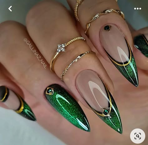 Egyptian Nails, Stiletto Nails Designs, Almond Acrylic Nails, Fancy Nails, Dope Nails, Nail Polishes, Best Acrylic Nails, Stiletto Nails, Green Nails