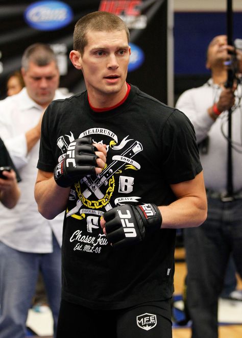 UFC welterweight Stephen Thompson Stephen Thompson Ufc, Wonderboy Thompson, Stephen Thompson, Anderson Silva, Ufc Fighter, Wonder Boys, Mma Fighters, Fav Celebs, Sports Fan