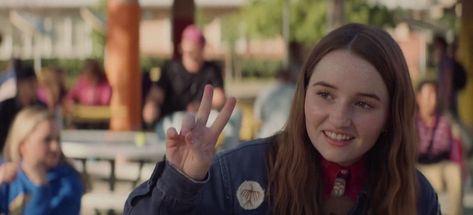 #booksmart #kaitlyndenver #oliviawilde Booksmart Movie, Beanie Feldstein, Ivy League Colleges, Graduate High School, Kaitlyn Dever, School Friends, Book Smart, Ivy League, Batgirl