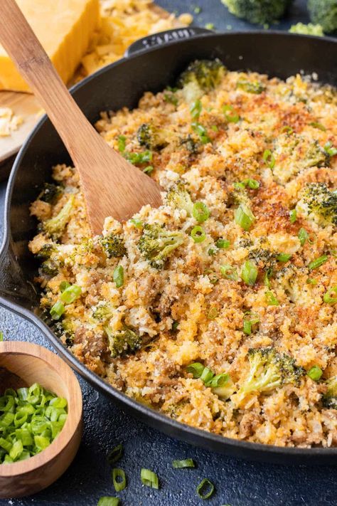 This Ground Turkey Broccoli Cheese Rice Skillet is cozy, comforting, and healthy all packed into a quick one-pot dinner the family will love! Ground Turkey Mac And Cheese, Turkey Mac And Cheese, Mac And Cheese Broccoli, Ground Turkey And Broccoli, Ground Turkey Broccoli, Ground Turkey Rice, Turkey Broccoli, Broccoli Cheese Rice, Cheese Broccoli