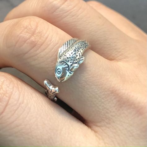 Weird Rings Unique, Retro Silver Ring, Silver Ring Ideas, Ring Aesthetic, Cool Rings, Fun Jewelry, Fish Rings, Fish Rings Jewelry, Sterling Silver Fish-shaped Jewelry As Gift