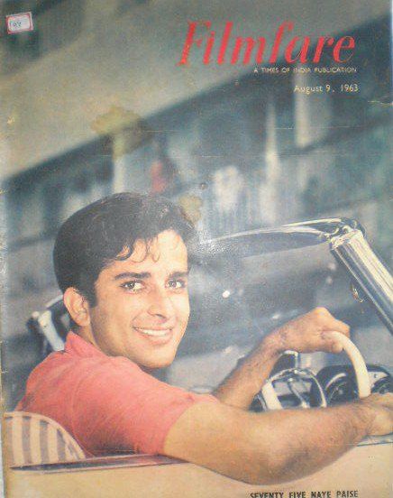 Shashi Kapoor, Bollywood Posters, Retro Bollywood, Bollywood Cinema, Bollywood Gossip, Vintage Bollywood, Vintage Icons, Film History, Hindi Film