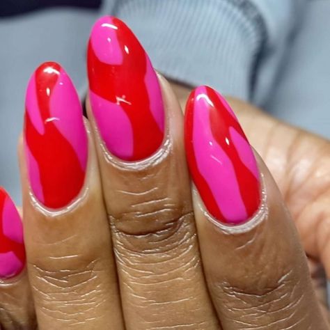 22 Pink and Red Nail Ideas That Bring Romance to Your Fingertips Red And Pink Nails Ideas, Pink And Red Nail Designs, Red And Pink Nails, Pink And Red Nails, Red Nail Inspo, Red Nail Ideas, Emoji Nails, Velvet Nails, Nail Pops