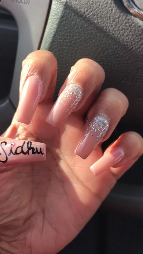 Got my boyfriends last name on my nails for VDay😍❤️ Cute Nails With Boyfriend Name, Boyfriend Name Nail Designs, Boyfriend Name On Nails Designs, Boyfriends Name On Nails, Nails With Names, Boyfriend Name On Nails, Name On Nails Boyfriends, Nails With Boyfriends Name, Name On Nails