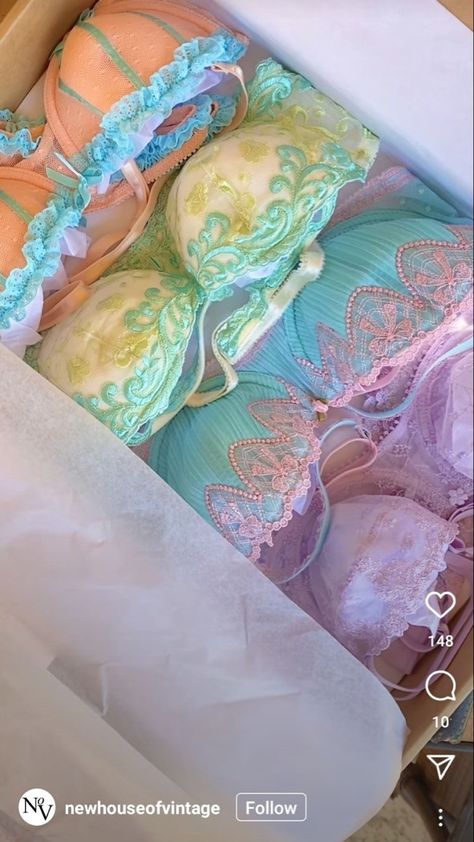 Pretty Bras, Lingerie Inspiration, Cute Bras, Cute Lingerie, Lingerie Outfits, Pretty Lingerie, Beautiful Lingerie, Bra And Panty Sets, Bras And Panties